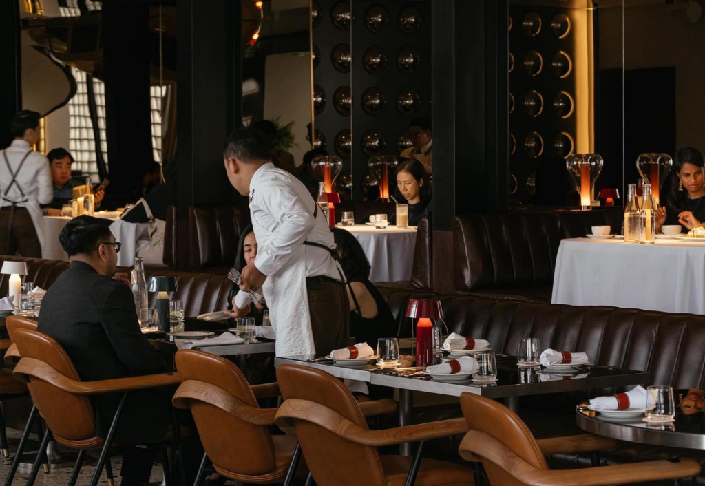 Franchise Coach Restaurant, Bisnis Kuliner Mewah, Peluang Usaha 2026, Waralaba Restoran, Daily Biz