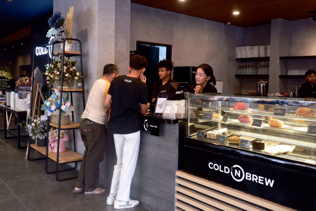 Franchise Cold n Brew, Bisnis Kopi Modern, Modal Kemitraan Kopi, Peluang Usaha Cafe, Daily Biz
