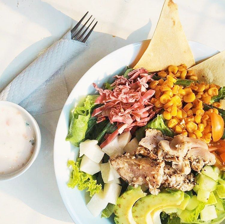 Franchise Crunchaus Corner, Bisnis Salad Bar, Peluang Usaha Sehat, Kemitraan Kuliner, Daily Biz