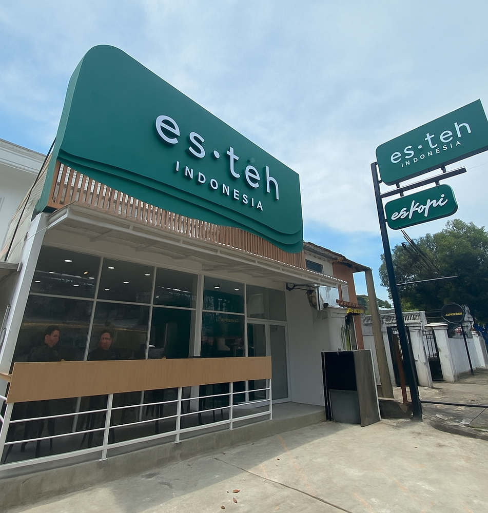 Franchise Es Teh Indonesia, Usaha Minuman Viral, Bisnis Teh Kekinian, Modal Kemitraan Es Teh, Daily Biz